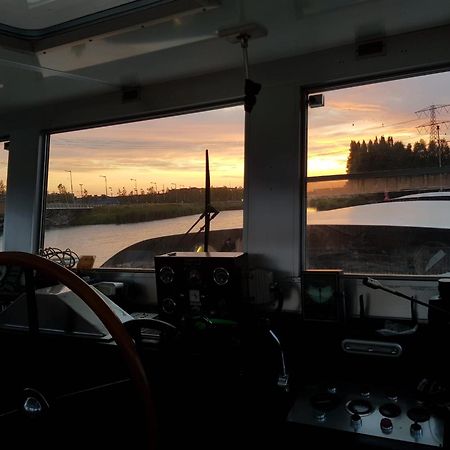 Euphrate Houseboat Otel Amsterdam Dış mekan fotoğraf