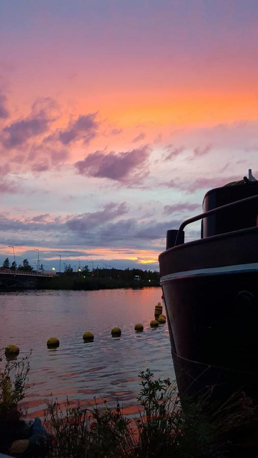 Euphrate Houseboat Otel Amsterdam Dış mekan fotoğraf