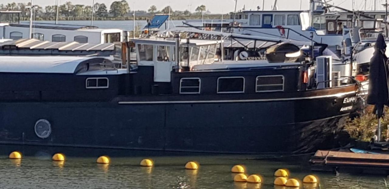 Euphrate Houseboat Otel Amsterdam Dış mekan fotoğraf