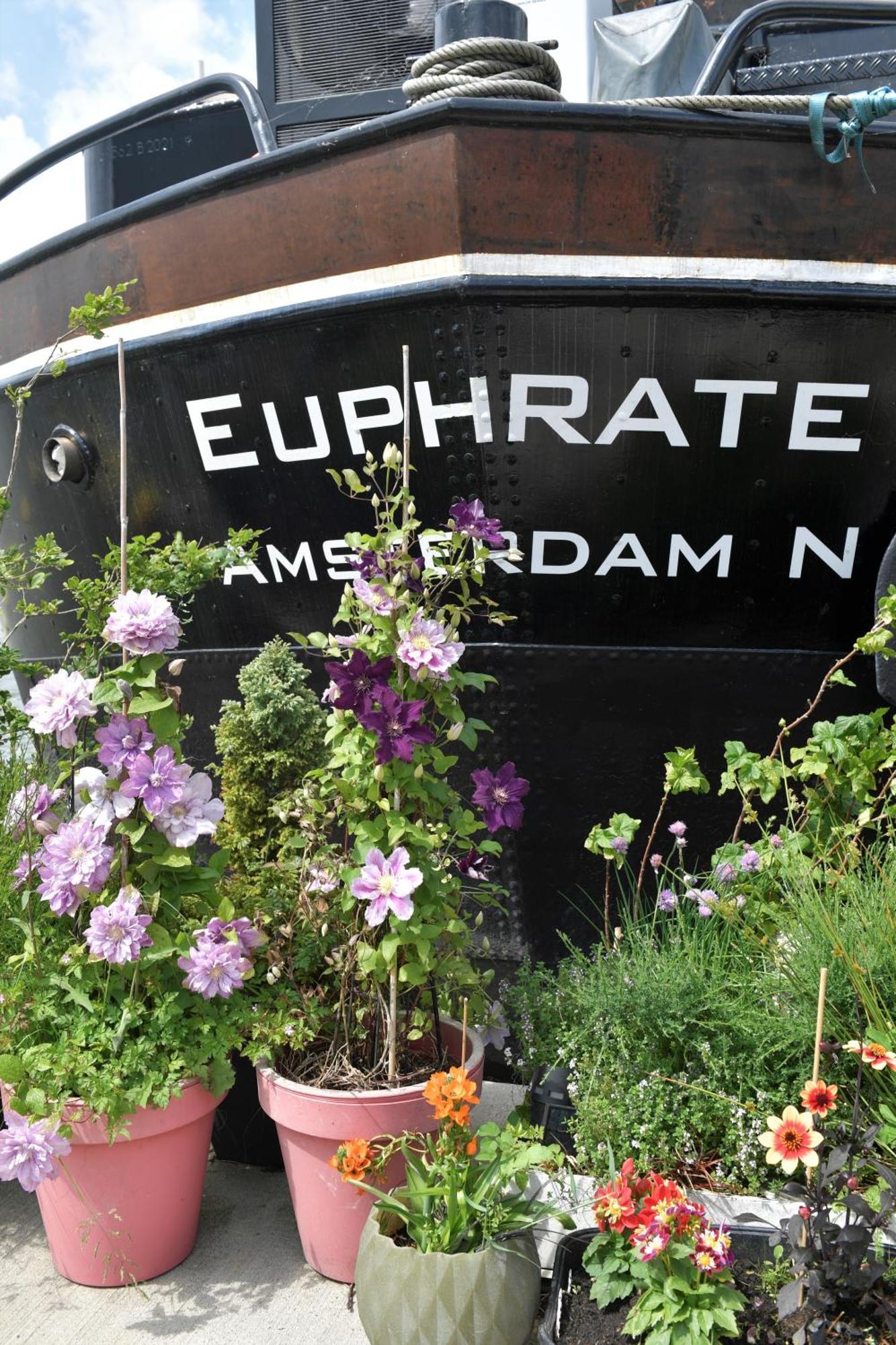 Euphrate Houseboat Otel Amsterdam Dış mekan fotoğraf