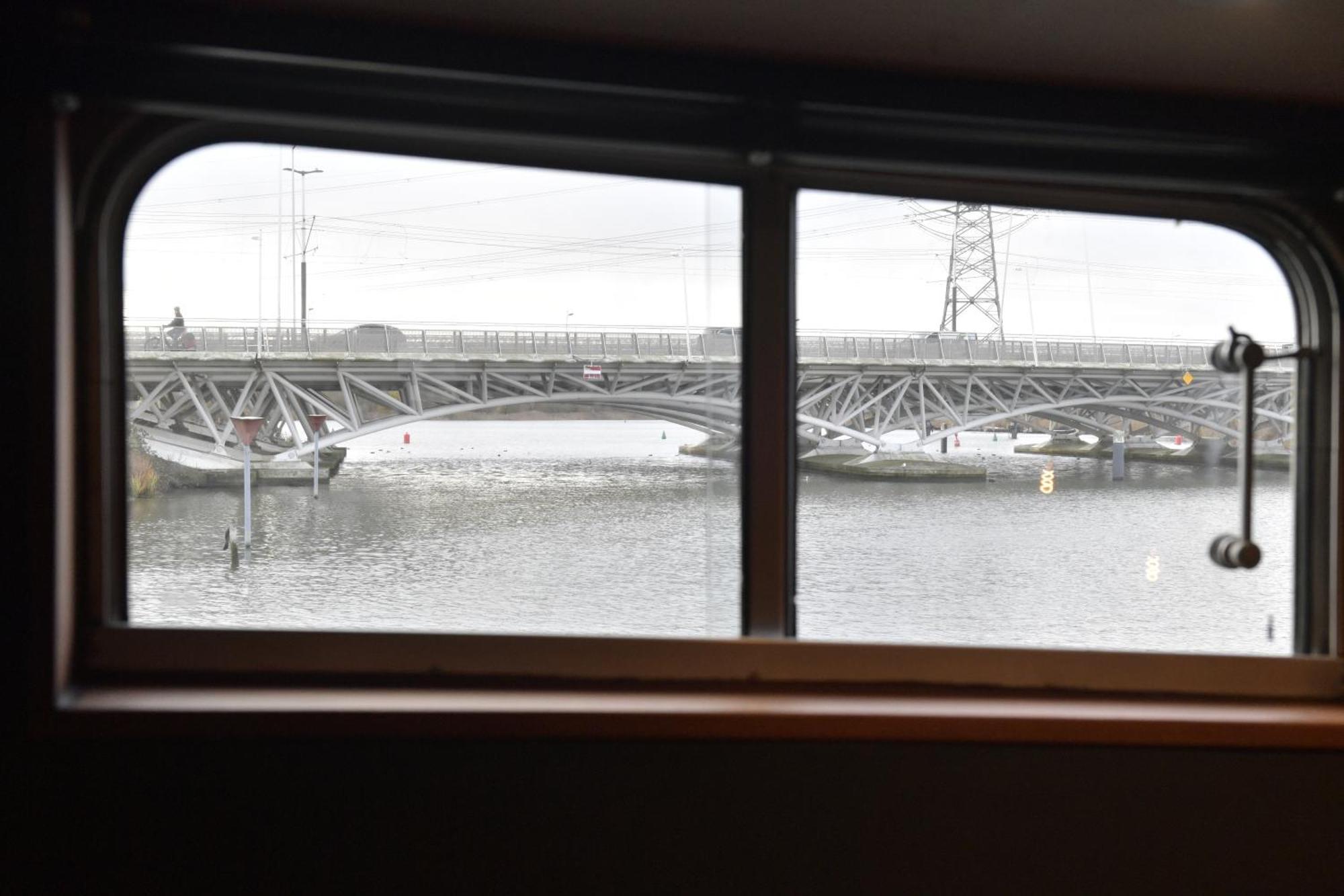 Euphrate Houseboat Otel Amsterdam Dış mekan fotoğraf