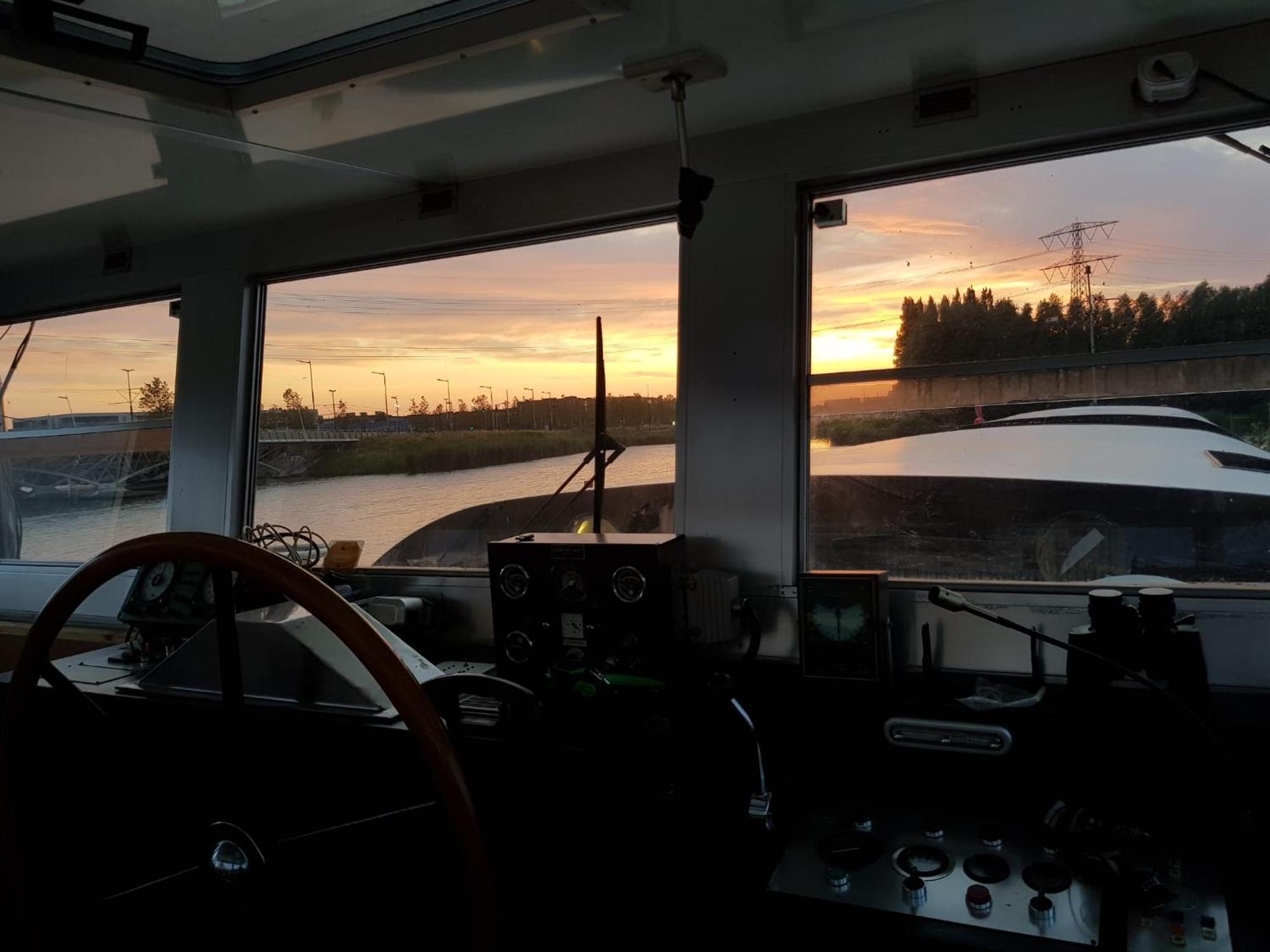 Euphrate Houseboat Otel Amsterdam Dış mekan fotoğraf